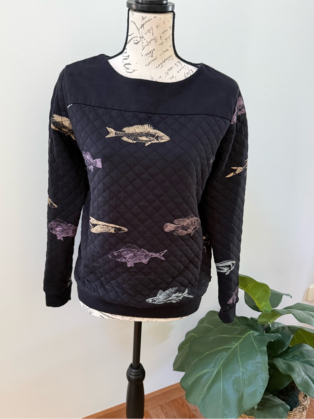 Designer Maison Scotch Quilted Fish Print Sweatshirt Black Back Zip Pullover